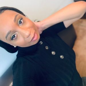 Meet your Posher, Demetria